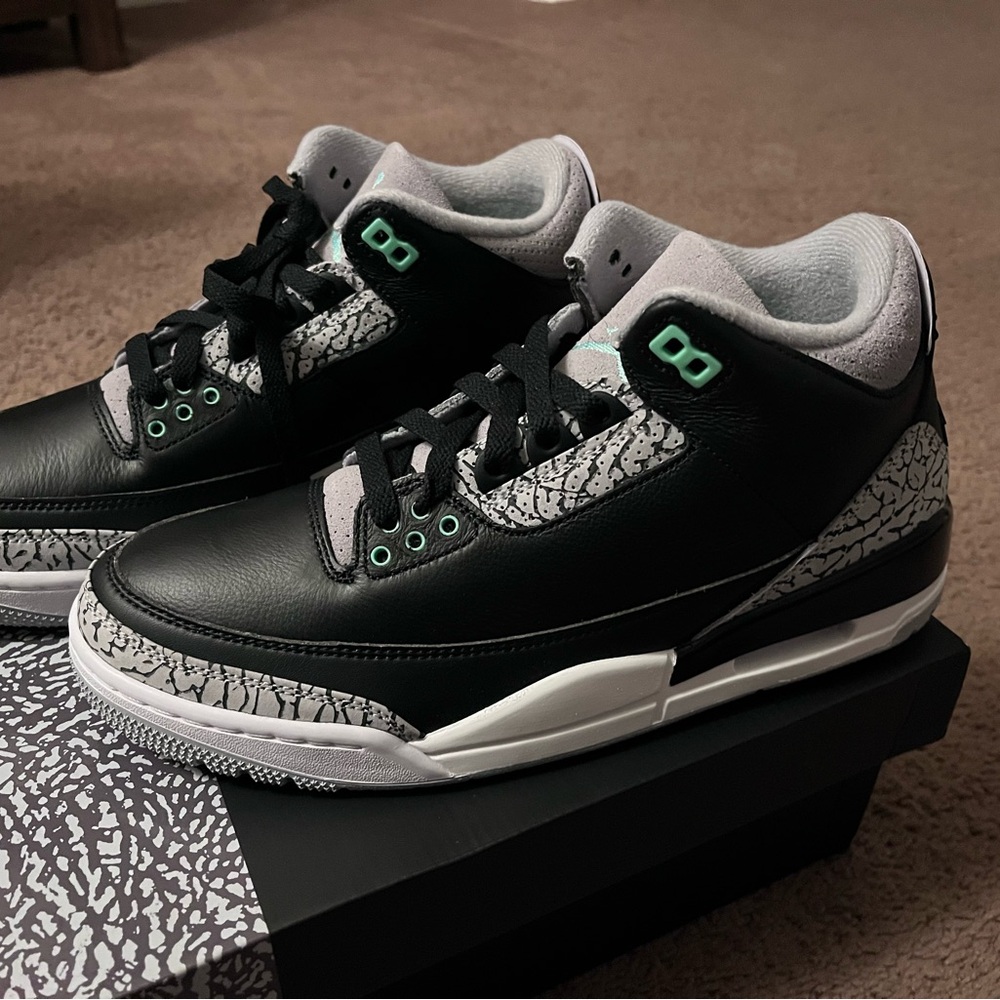 Jordan Retro 3 - Picture 2 of 6
